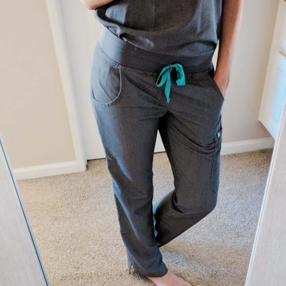 FIGS Kade Scrub Pants Petite